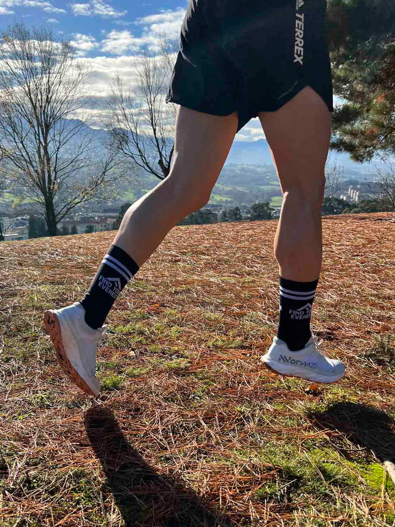 CALCETINES FIND YOUR EVEREST VINTAGE EDITION BLACK
