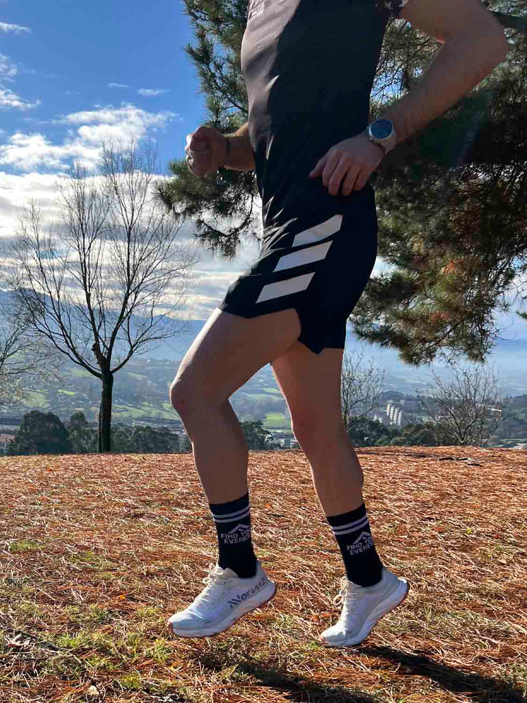 CALCETINES FIND YOUR EVEREST VINTAGE EDITION BLACK