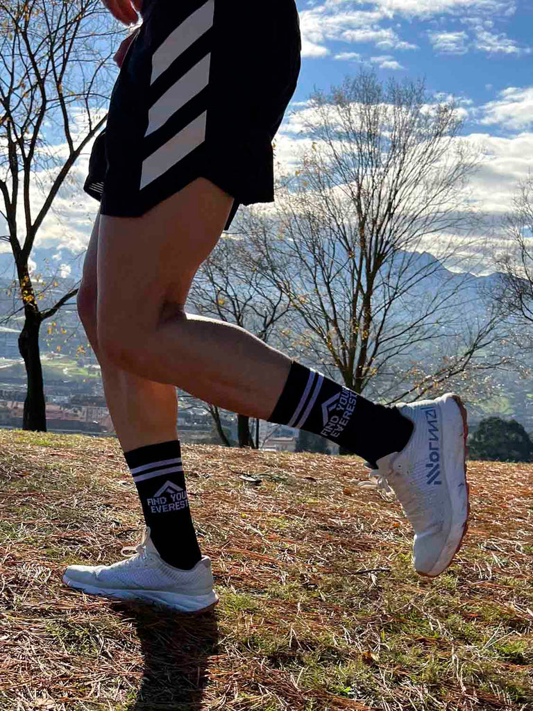 CALCETINES FIND YOUR EVEREST VINTAGE EDITION BLACK