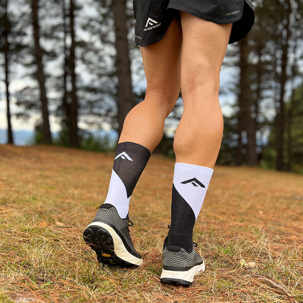 CALCETINES FIND YOUR EVEREST BICOLOR BLACK & WHITE