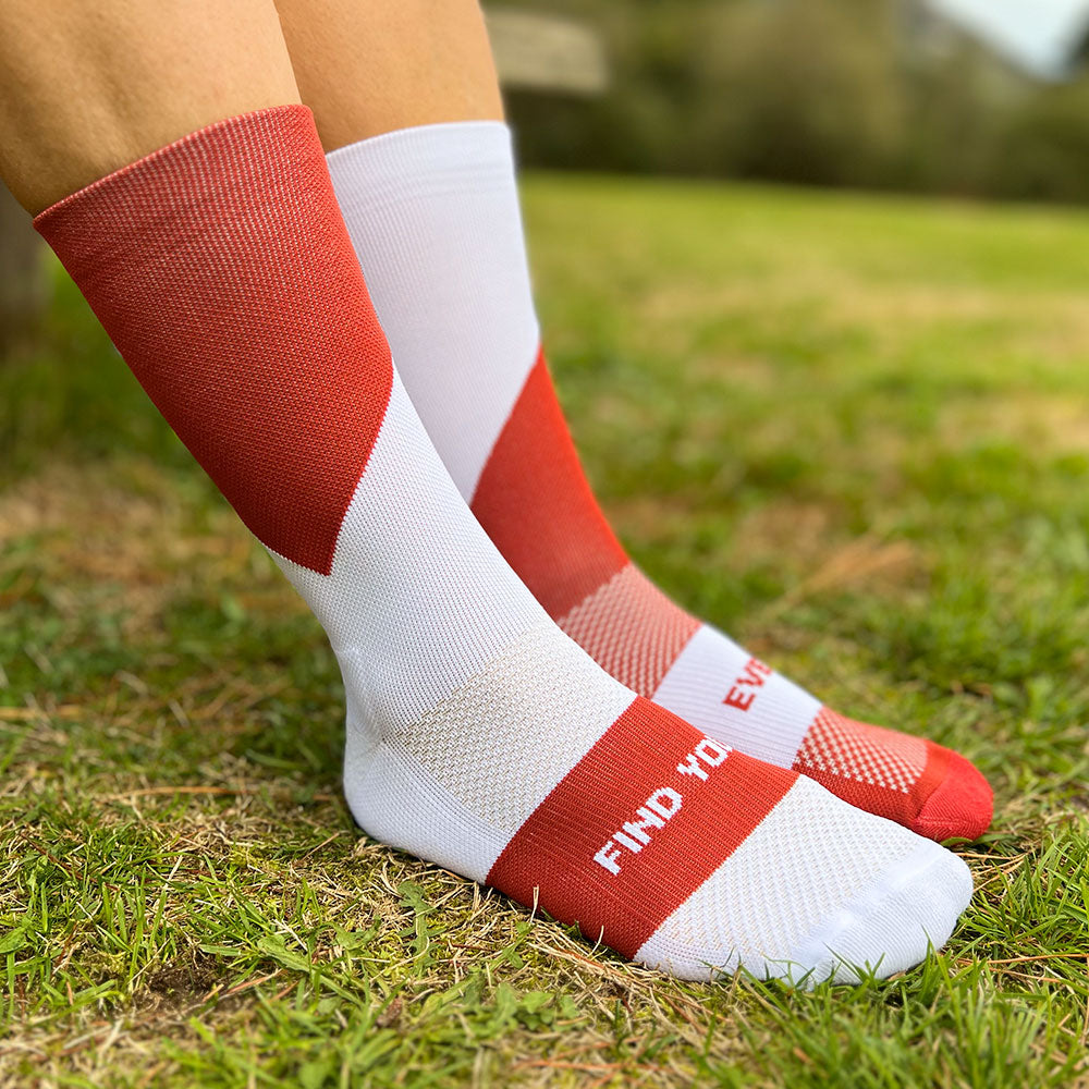 CALCETINES FIND YOUR EVEREST BICOLOR RED