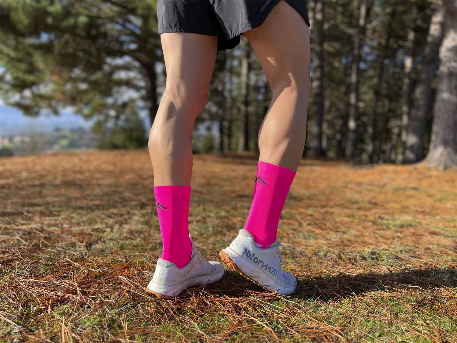 CALCETINES FIND YOUR EVEREST FLUOR DEEPPINK