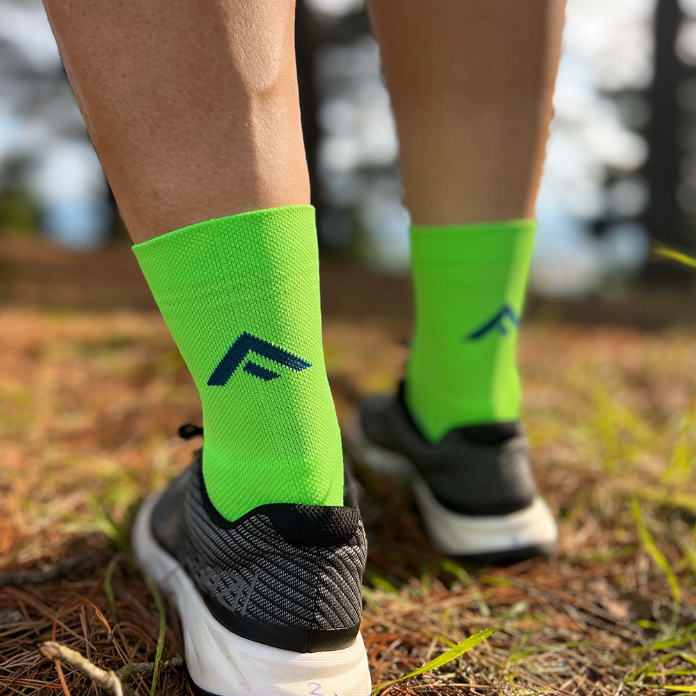 CALCETINES FIND YOUR EVEREST FLUOR LIME MEDIUM CUT