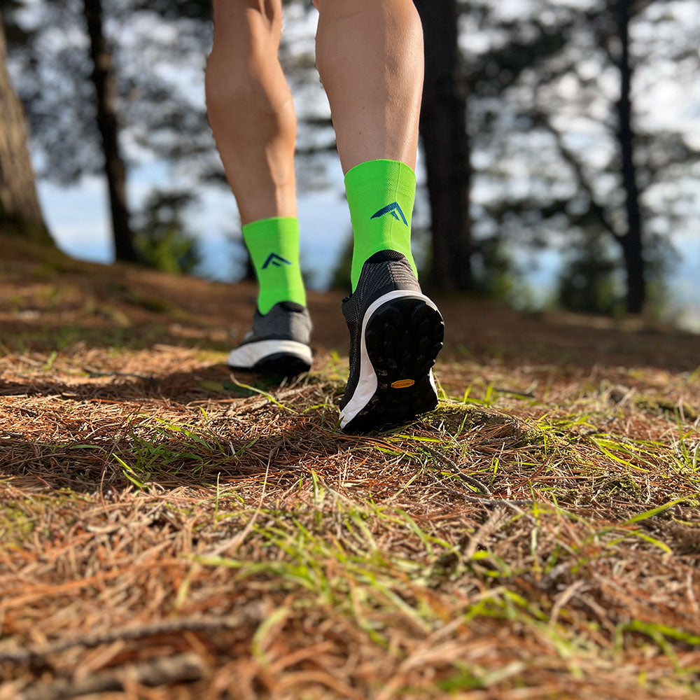 CALCETINES FIND YOUR EVEREST FLUOR LIME MEDIUM CUT
