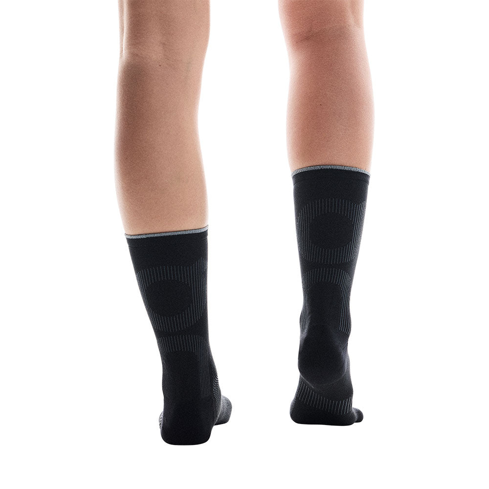 CALCETINES ON ELITE RUN HIGH BLACK MAGNET