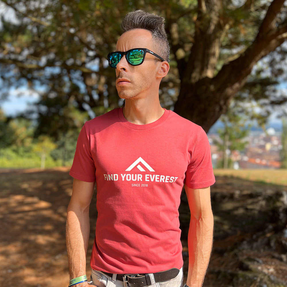 CAMISETA CASUAL FIND YOUR EVEREST ROJA