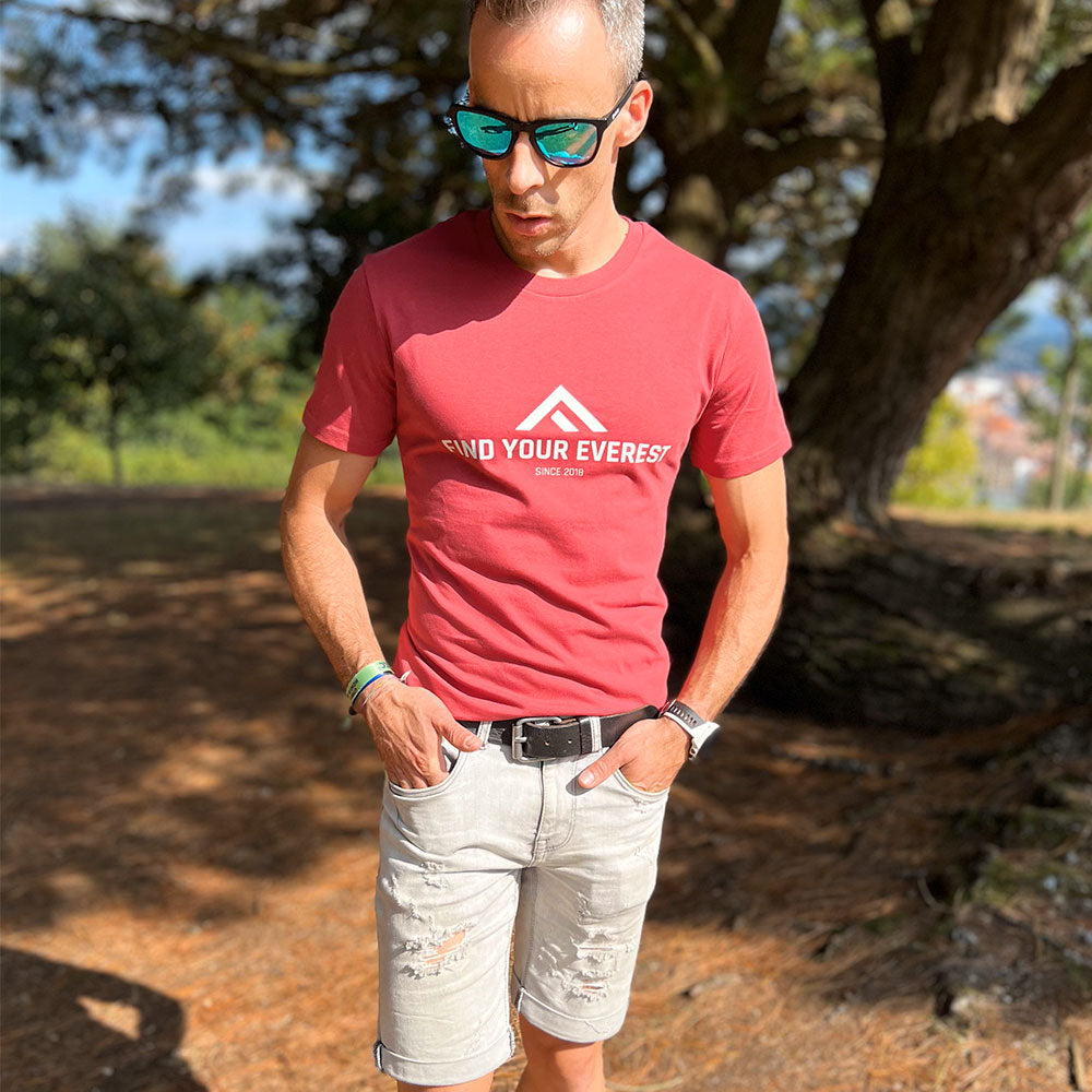 CAMISETA CASUAL FIND YOUR EVEREST ROJA
