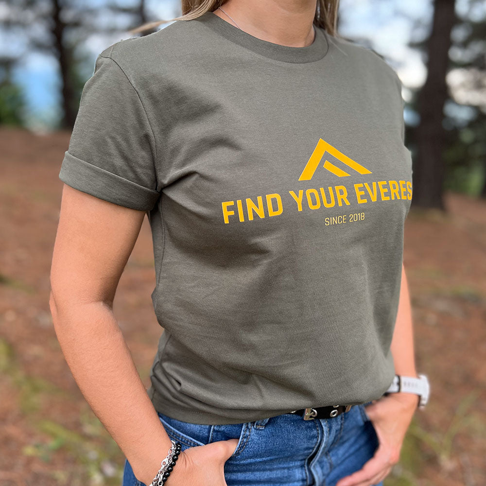 CAMISETA CASUAL FIND YOUR EVEREST LOGO VERDE GEO MUJER