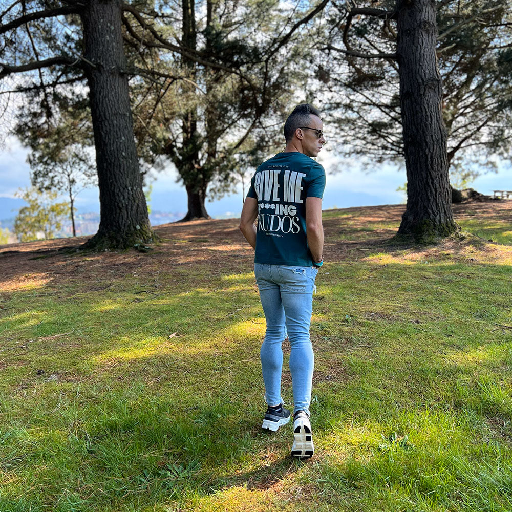 CAMISETA FIND YOUR EVEREST - GIVE ME FUCKING KUDOS - VERDE