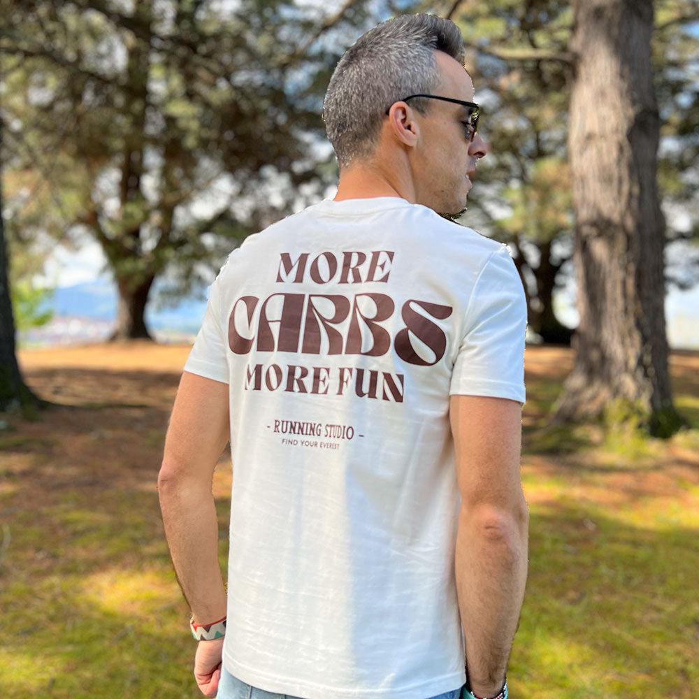 CAMISETA FIND YOUR EVEREST - MORE CARBS MORE FUN - MANGATA