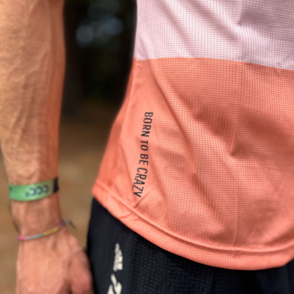CAMISETA TÉCNICA FIND YOUR EVEREST AZUL ROSA