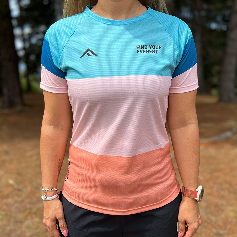 CAMISETA TÉCNICA FIND YOUR EVEREST AZUL ROSA MUJER