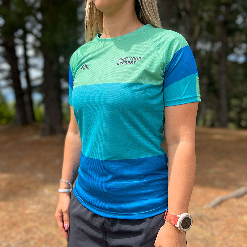CAMISETA TÉCNICA FIND YOUR EVEREST AZUL VERDE MUJER