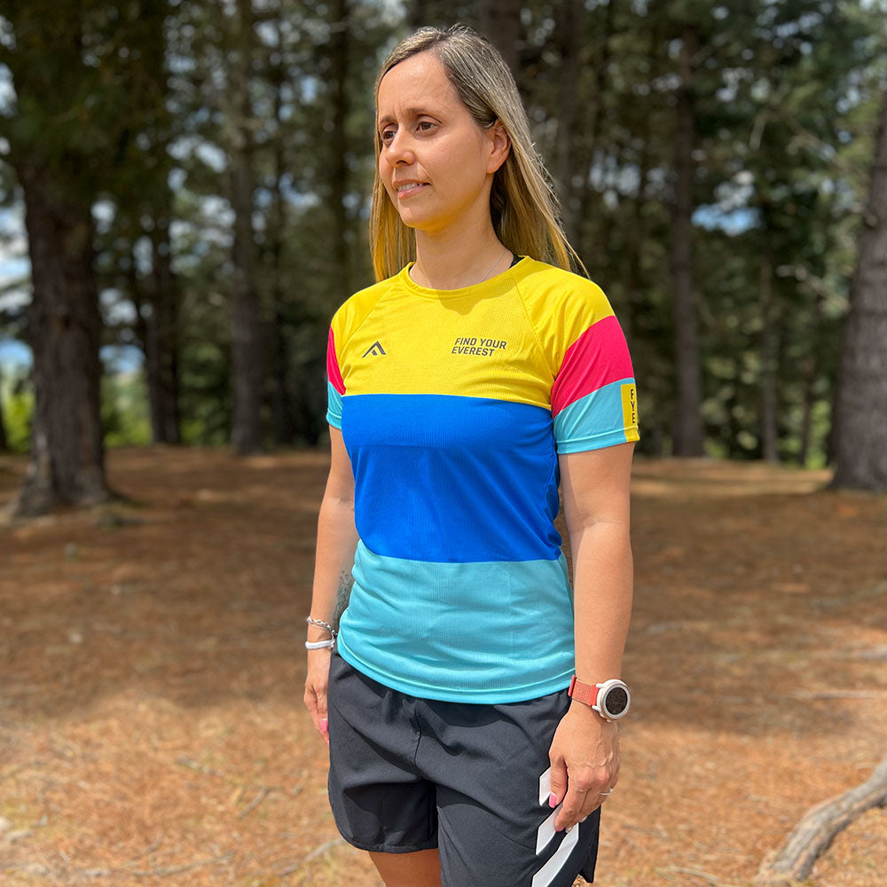 CAMISETA TÉCNICA FIND YOUR EVEREST MULTICOLOR MUJER