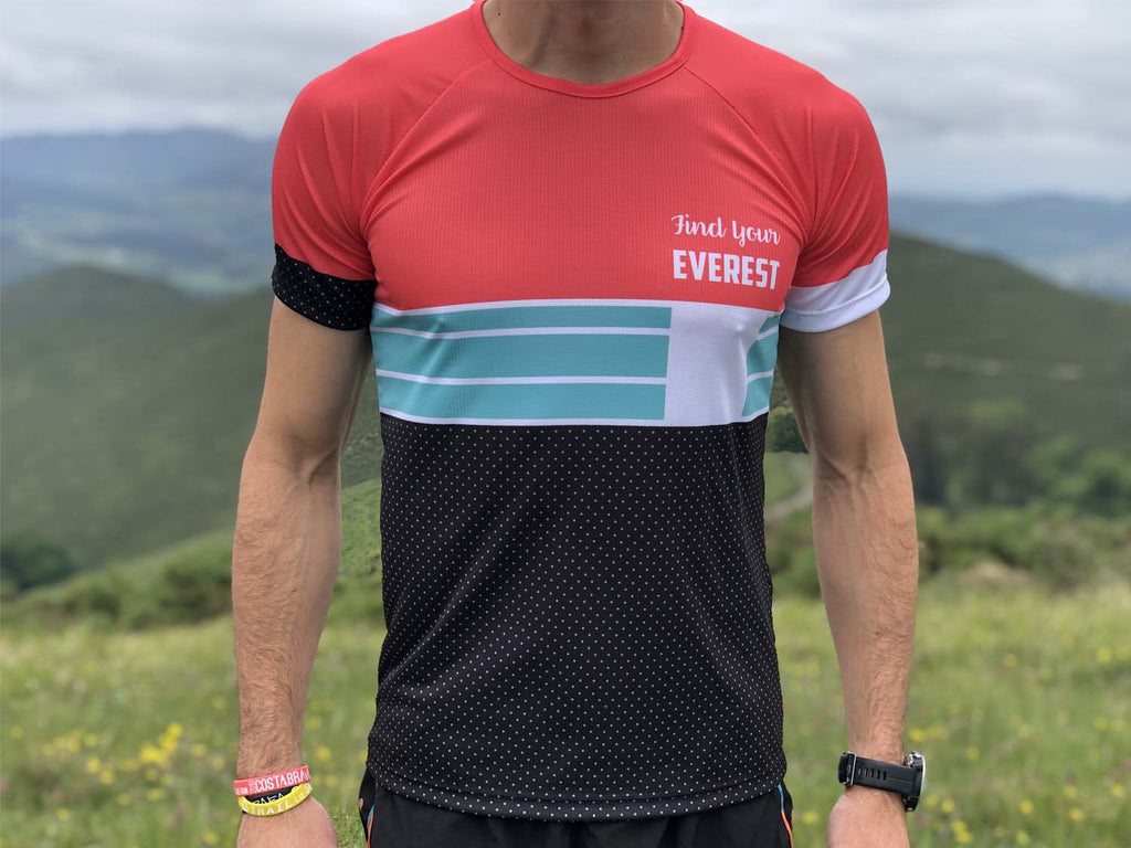 CAMISETA TÉCNICA FIND YOUR EVEREST ROJA