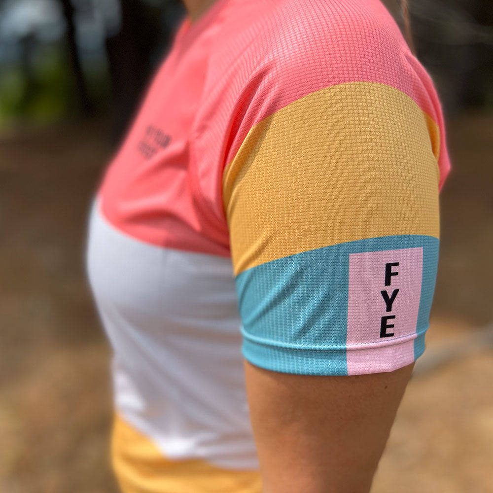 CAMISETA TÉCNICA FIND YOUR EVEREST ROSA PALO MUJER