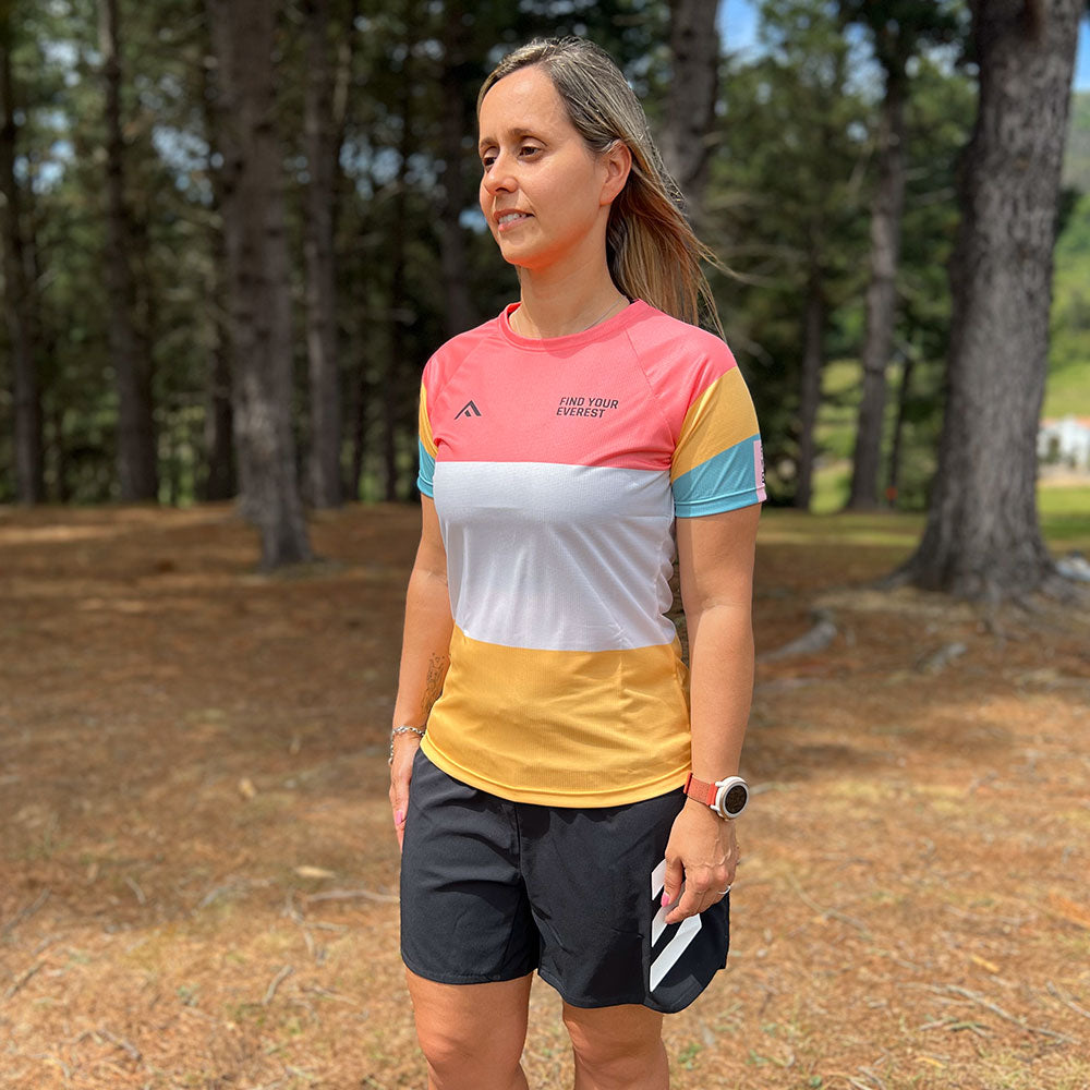 CAMISETA TÉCNICA FIND YOUR EVEREST ROSA PALO MUJER