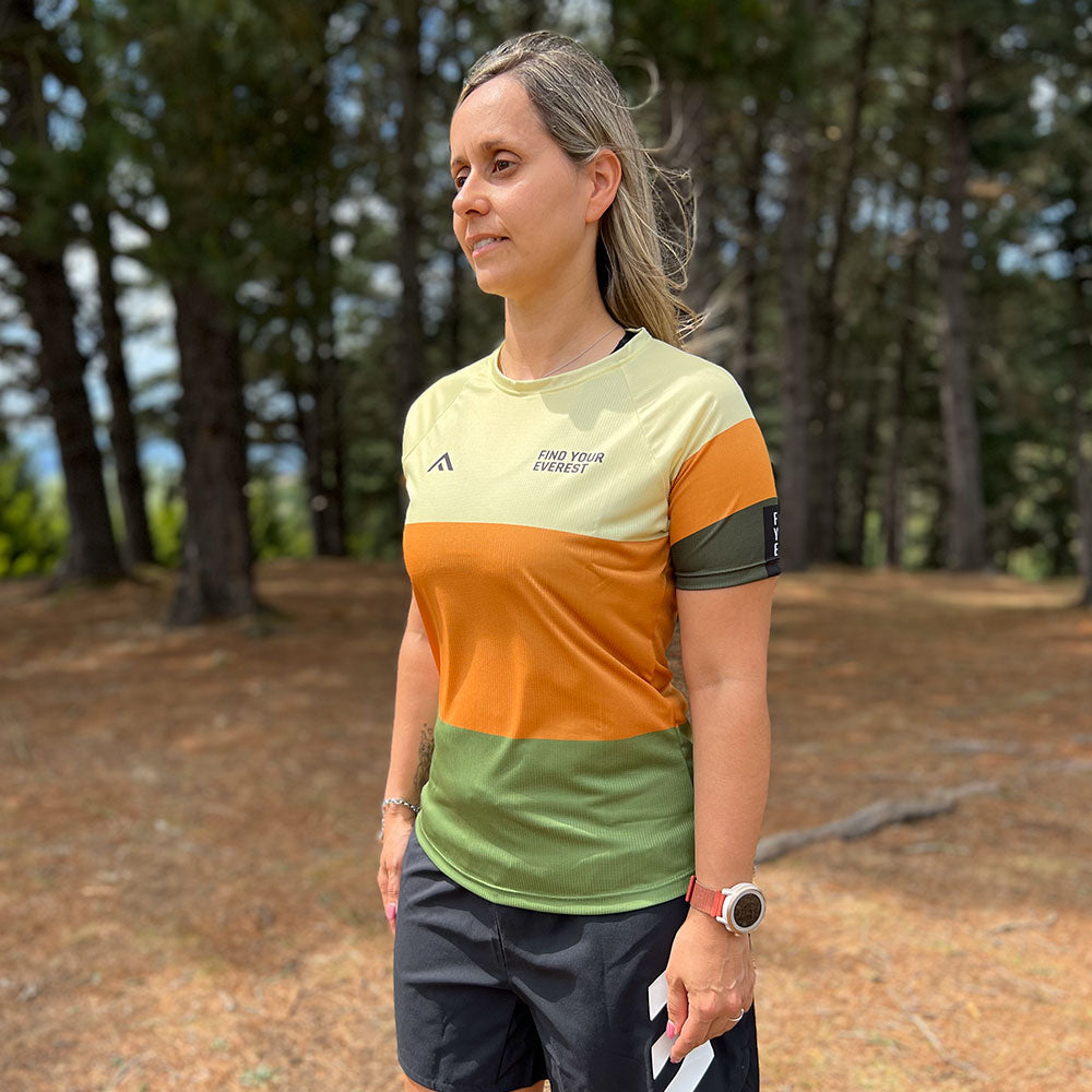 CAMISETA TÉCNICA FIND YOUR EVEREST VERDE GEO MUJER
