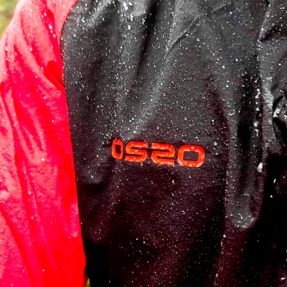CHAQUETA OS2O O2 WATERPROOF TRAIL 30K MUJER ROJO NEGRO