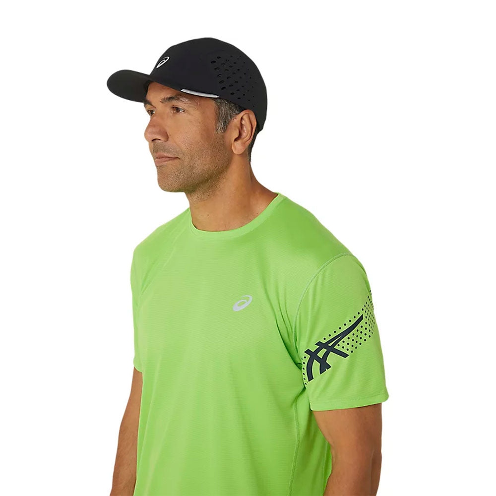 GORRA ASICS ULTRA LIGHTWEIGHT NEGRO