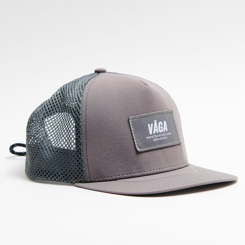 GORRA TRUCKER OPEN MESH VÅGA ALUMINIUM