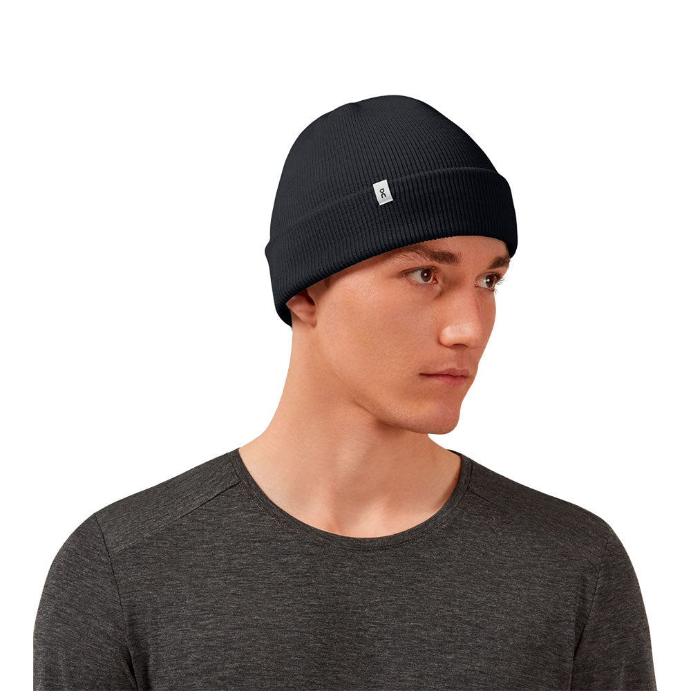 GORRO ON MERINO NEGRO