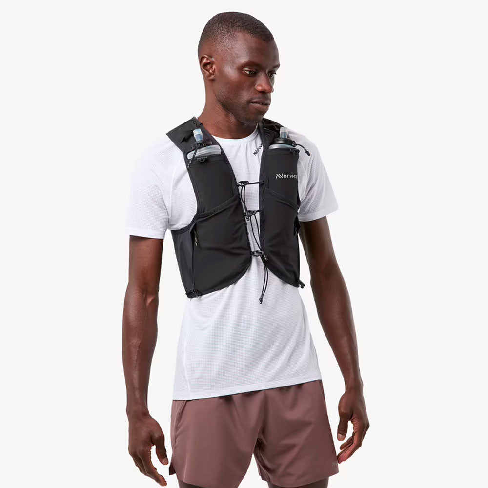 CHALECO DE RUNNING NNORMAL RACE VEST 5L 2024