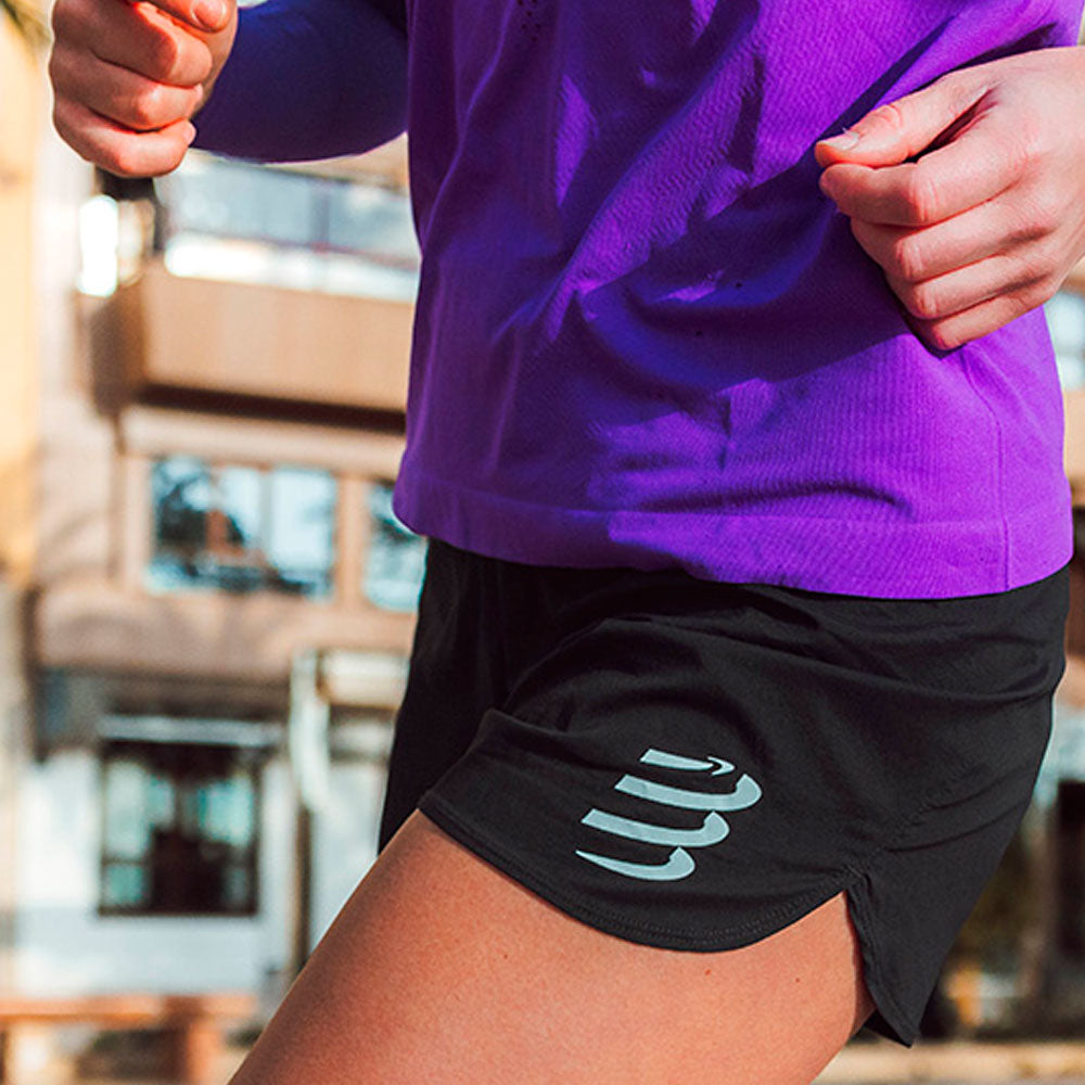 PANTALÓN CORTO COMPRESSPORT PERFORMANCE MUJER NEGRO