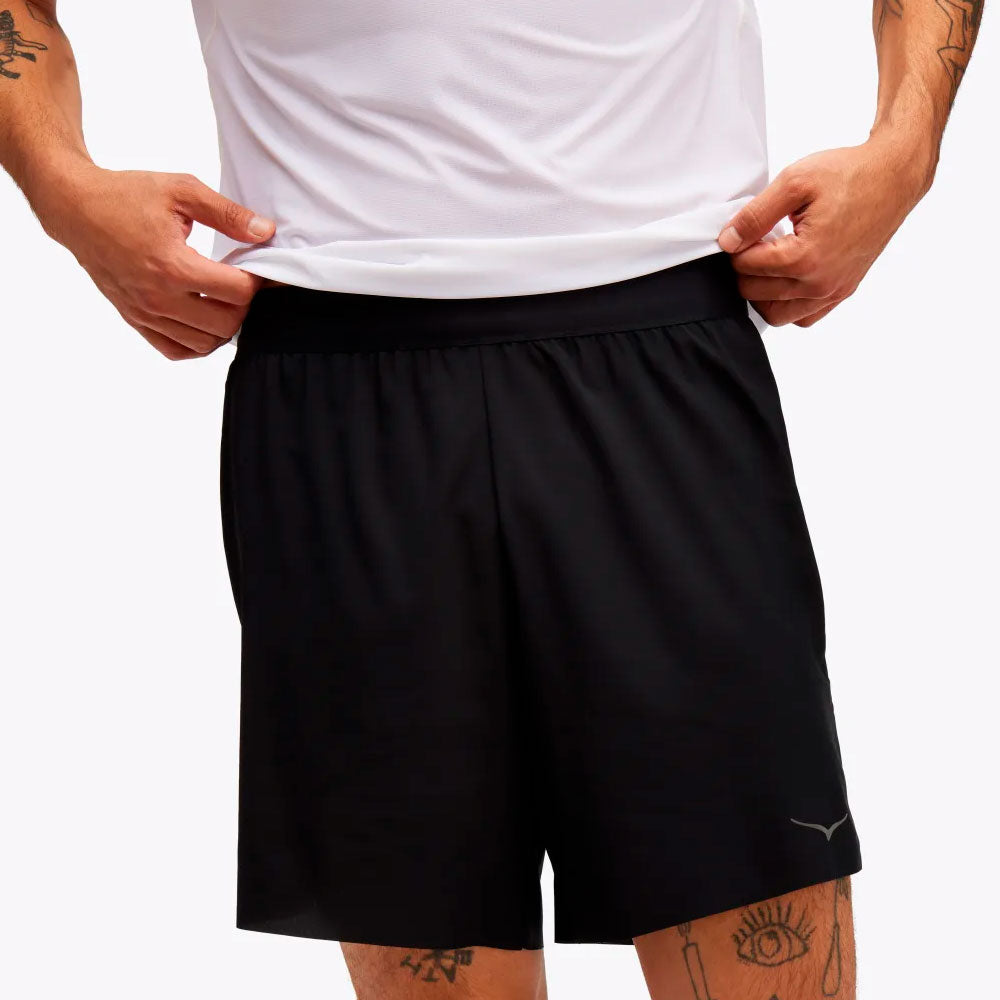 PANTALÓN CORTO HOKA GLIDE 18CMS NEGRO